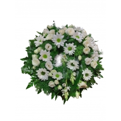 Virágküdldés Budapest- Görög koszorú margerétával
